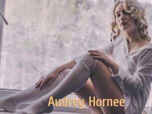 Audrey_Hornee