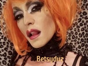 Betsy_duz