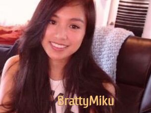 BrattyMiku Single Spass