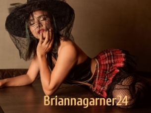 briannagarner24 Single Spass
