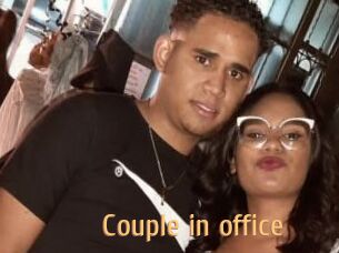 Couple_in_office