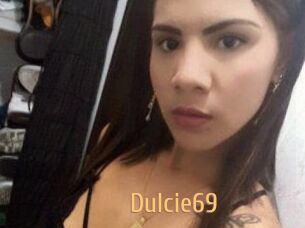 Dulcie_69