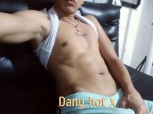 Dany_hot_x