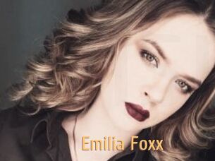 Emilia_Foxx
