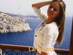 LarraMaxx