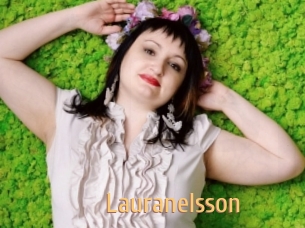 lauranelsson Single Spass