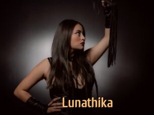 lunathika Single Spass