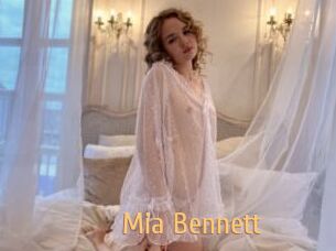 Mia_Bennett