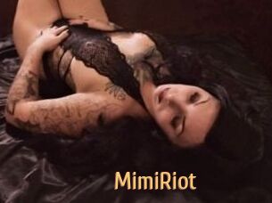 Mimi_Riot