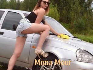 Mona_Mour