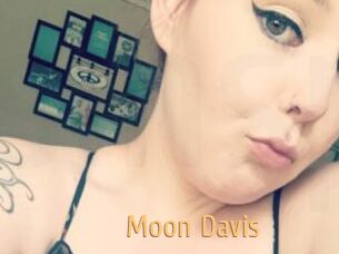 Moon_Davis