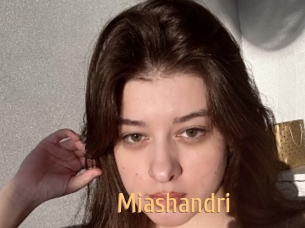 miashandri Single Spass