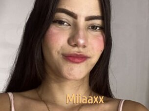 Miiaaxx