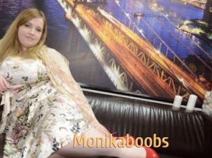 Monikaboobs
