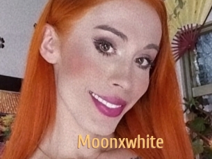 Moonxwhite