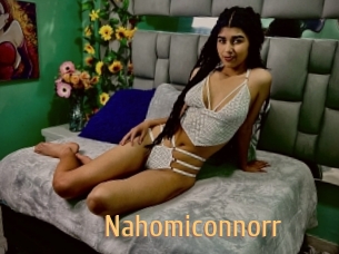 nahomiconnorr Single Spass