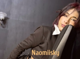 naomiisky Single Spass