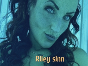 Riley_sinn