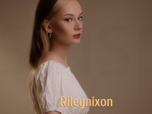 rileynixon Single Spass