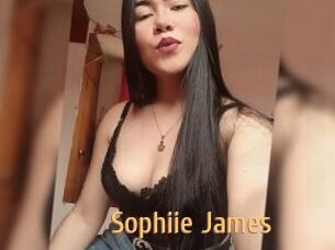 Sophiie_James
