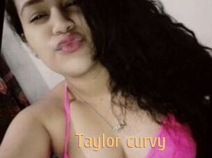 Taylor_curvy