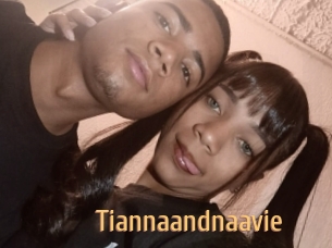 tiannaandnaavie Single Spass