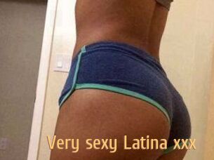 Very_sexy_Latina_xxx