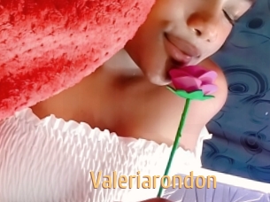 valeriarondon Single Spass