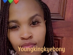 youngkingkyebony Single Spass